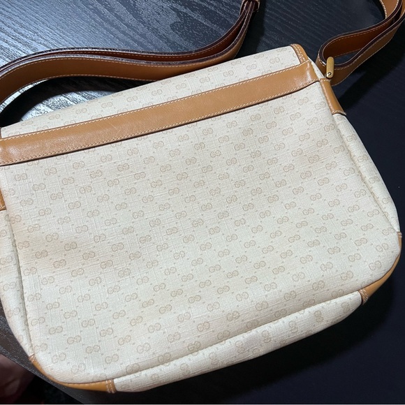 Vintage 80s Gucci Monogram Messenger Crossbody Cream Leather Micro G - Picture 9 of 12